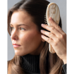 Haare kämmen mit TEK Ovale Rhodoid-Bürste